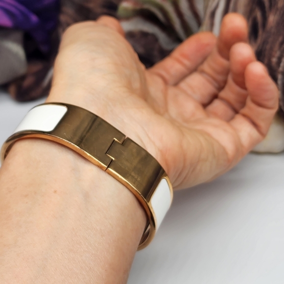 Hermès Designer Bracelet Rose Gold/White Enamel Size 7 - Picture 9 of 16